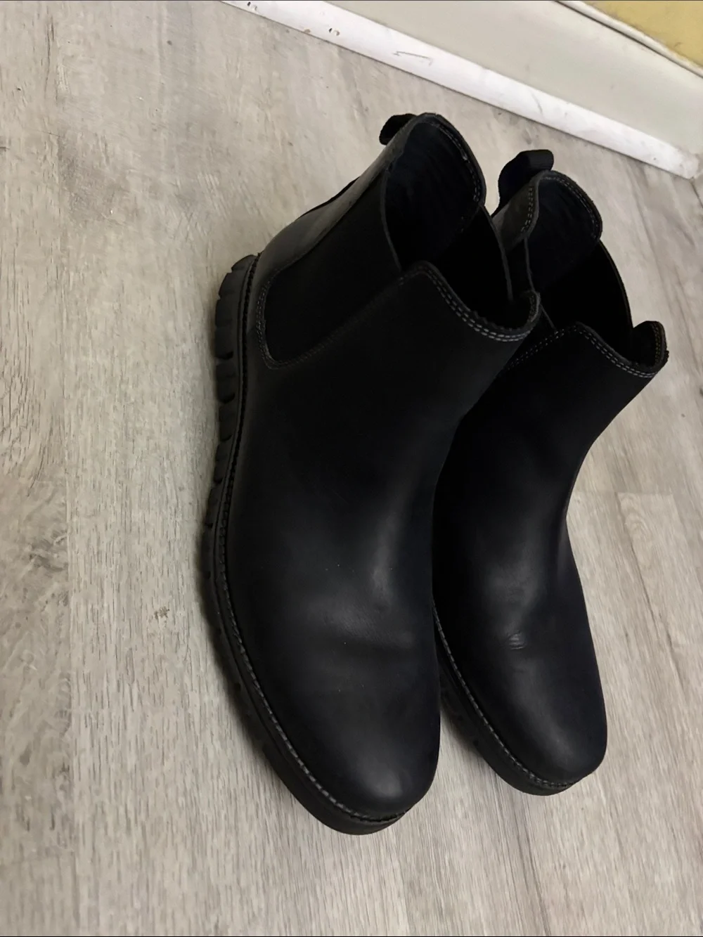Cole Haan Men’s Black Chukka Chelsea Boots